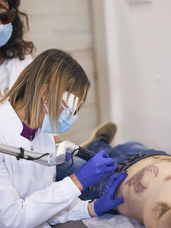 Clinica medicina estetica eliminar tatuaje en vilanova i la geltru